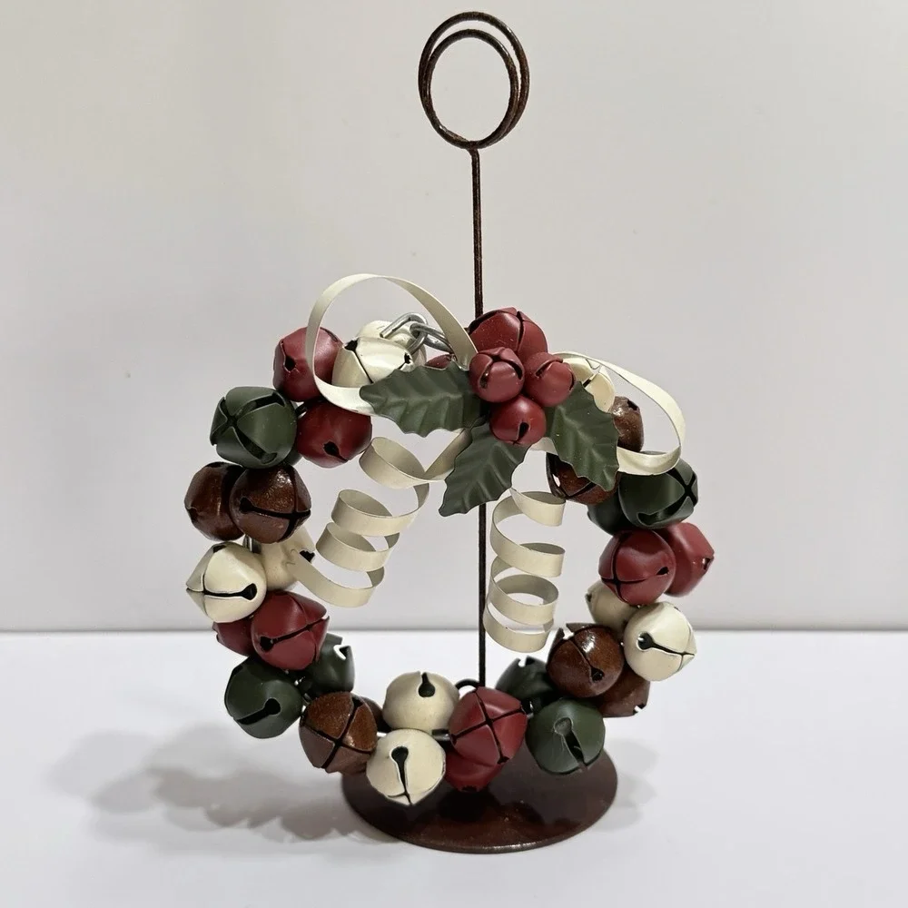 LOT 6 RED WREATH HOLLY BERRY PHOTO / PLACE CARD HOLDERS HOLIDAY THEMED CHRISTMAS
